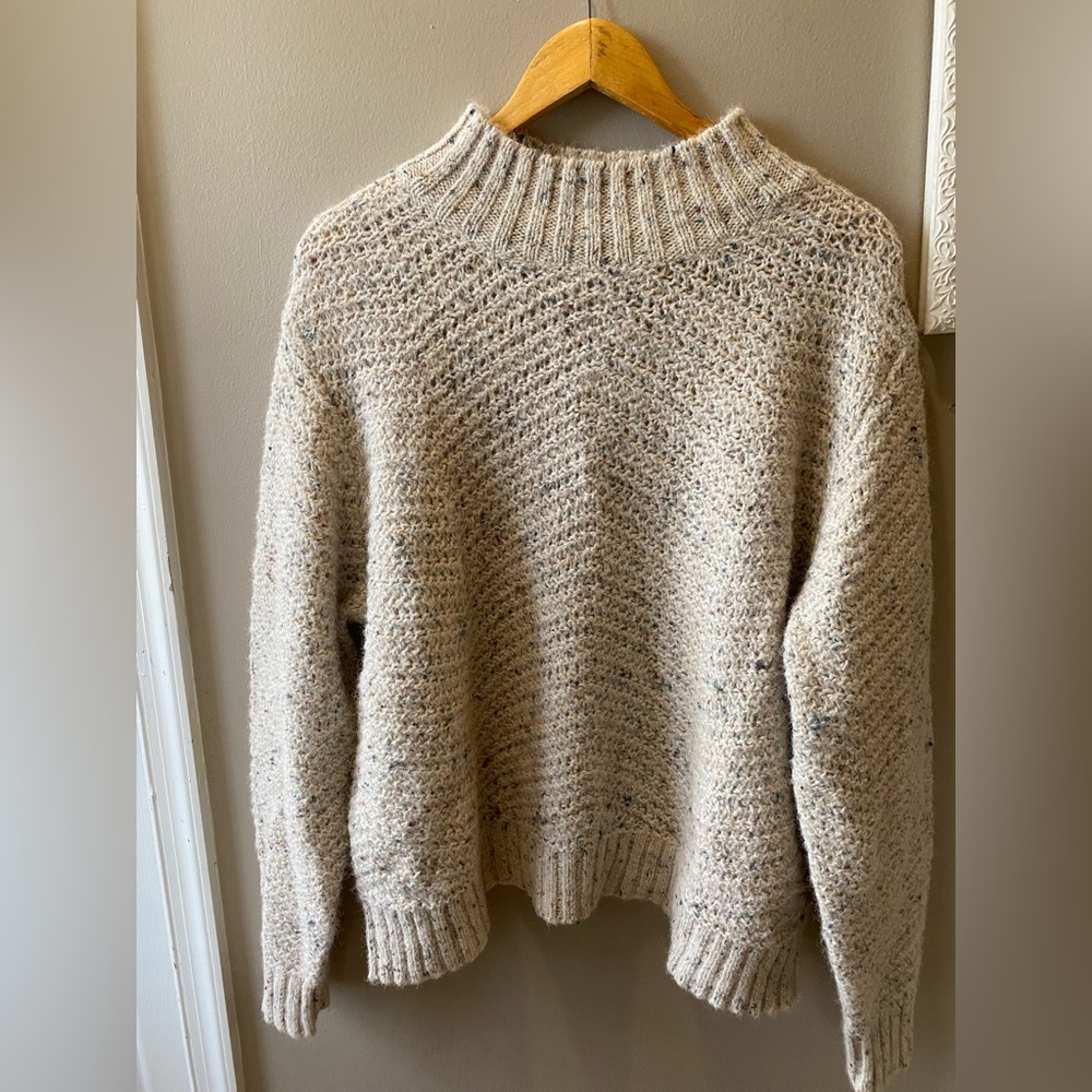 Old Navy Speckled Cream Turtleneck Sweater